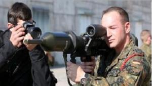 Alman Ordusu Kürt Savaşçıları Eğitmek İçin Oyuncak Tank Kullanıyor