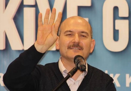 PAÇALARINDAN YOLSUZLUK AKIYOR