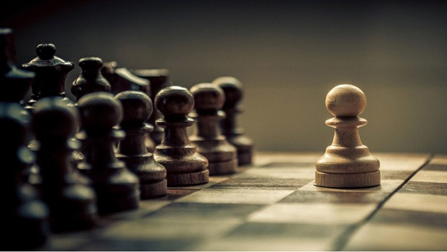 Yönetişim, Heterarşi ve Çoğulcu Demokrasi