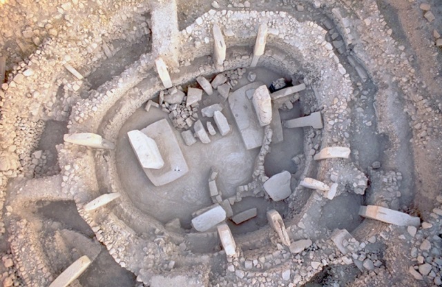Göbekli Tepe-4: Gizemli Tapınağın Şifreleri; Figürler ve Semboller