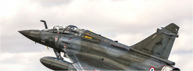 Fransız Savaş Uçağı Yere Çakıldı