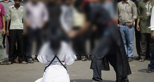 Suudi Arabistan 37 İnsanı Kafalarını Keserek Öldürdü